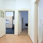 Appartamento Zentrale In Ideal Fuer Geschaeftsreisende & Monteure Neumünster