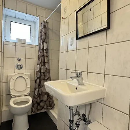 Zentrale In Ideal Fuer Geschaeftsreisende & Monteure Διαμέρισμα
