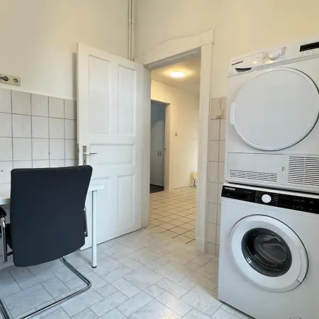 Zentrale In Ideal Fuer Geschaeftsreisende & Monteure * Neumünster