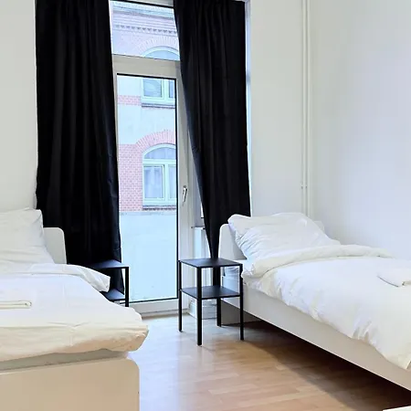 Zentrale In Ideal Fuer Geschaeftsreisende & Monteure * 新明斯特