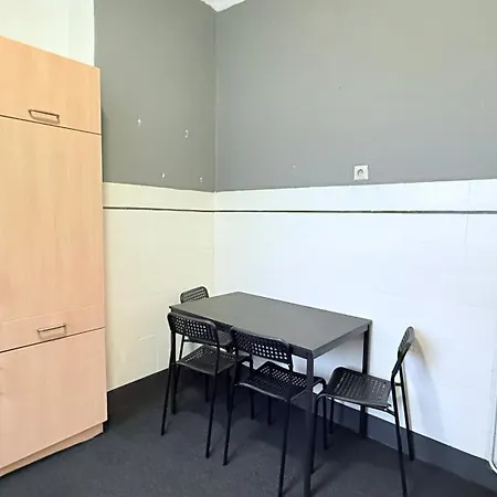 Zentrale In Ideal Fuer Geschaeftsreisende & Monteure Apartman *