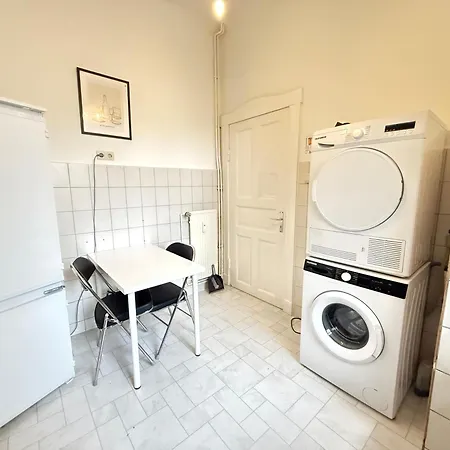 Zentrale In Ideal Fuer Geschaeftsreisende & Monteure * 新明斯特