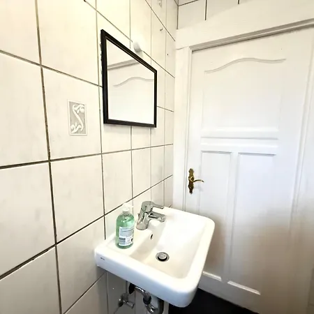 Appartamento Zentrale In Ideal Fuer Geschaeftsreisende & Monteure *
