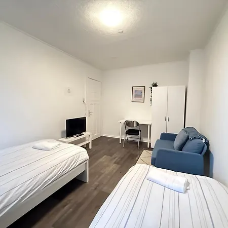Zentrale In Ideal Fuer Geschaeftsreisende & Monteure * Neumünster
