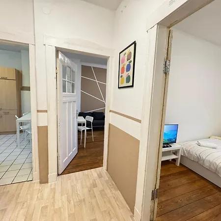 Appartamento Zentrale In Ideal Fuer Geschaeftsreisende & Monteure