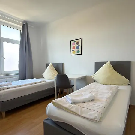 Zentrale In Ideal Fuer Geschaeftsreisende & Monteure * 新明斯特