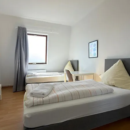 Zentrale In Ideal Fuer Geschaeftsreisende & Monteure 新明斯特