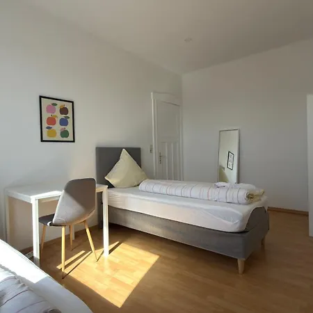 Zentrale In Ideal Fuer Geschaeftsreisende & Monteure